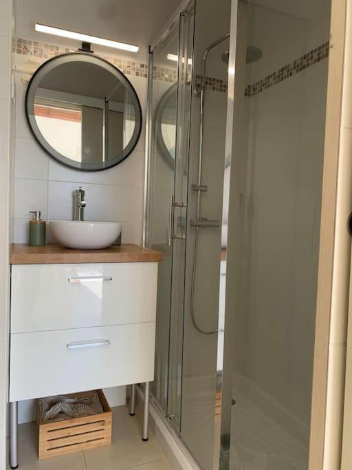 Maisonnette Dans Belle Residence Saint-Vallier-de-Thiey ภายนอก รูปภาพ
