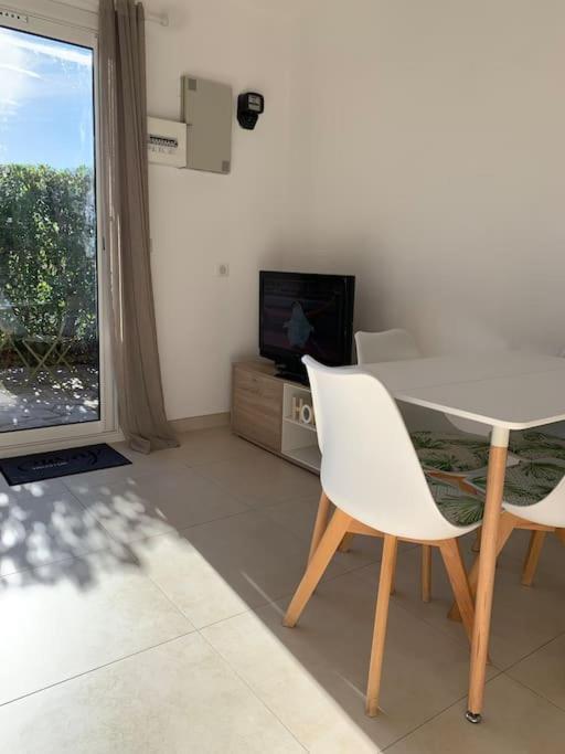 Maisonnette Dans Belle Residence Saint-Vallier-de-Thiey ภายนอก รูปภาพ
