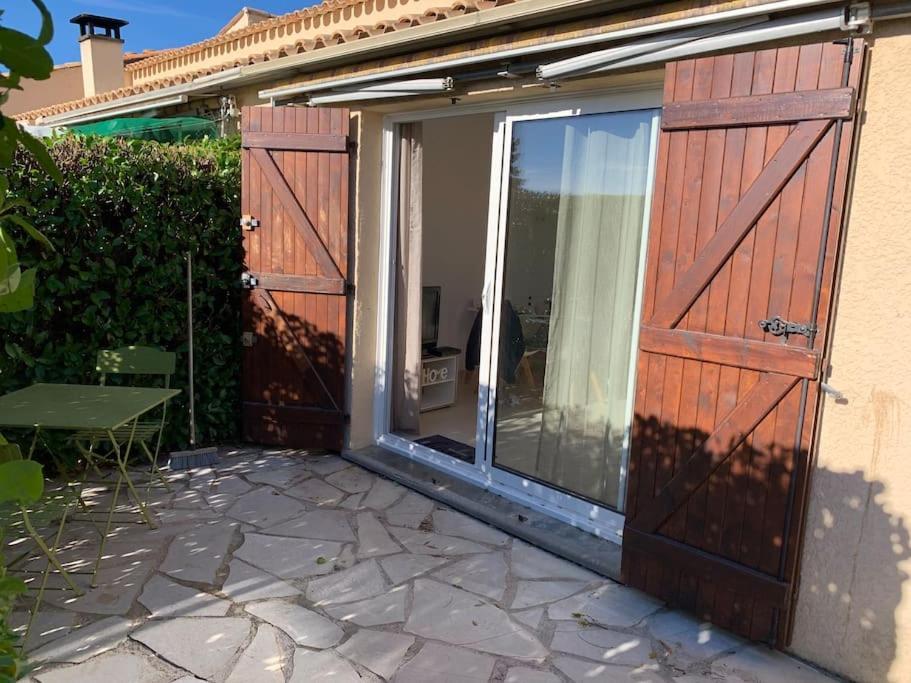 Maisonnette Dans Belle Residence Saint-Vallier-de-Thiey ภายนอก รูปภาพ